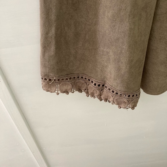 Suede Tan Top - Picture 3 of 4